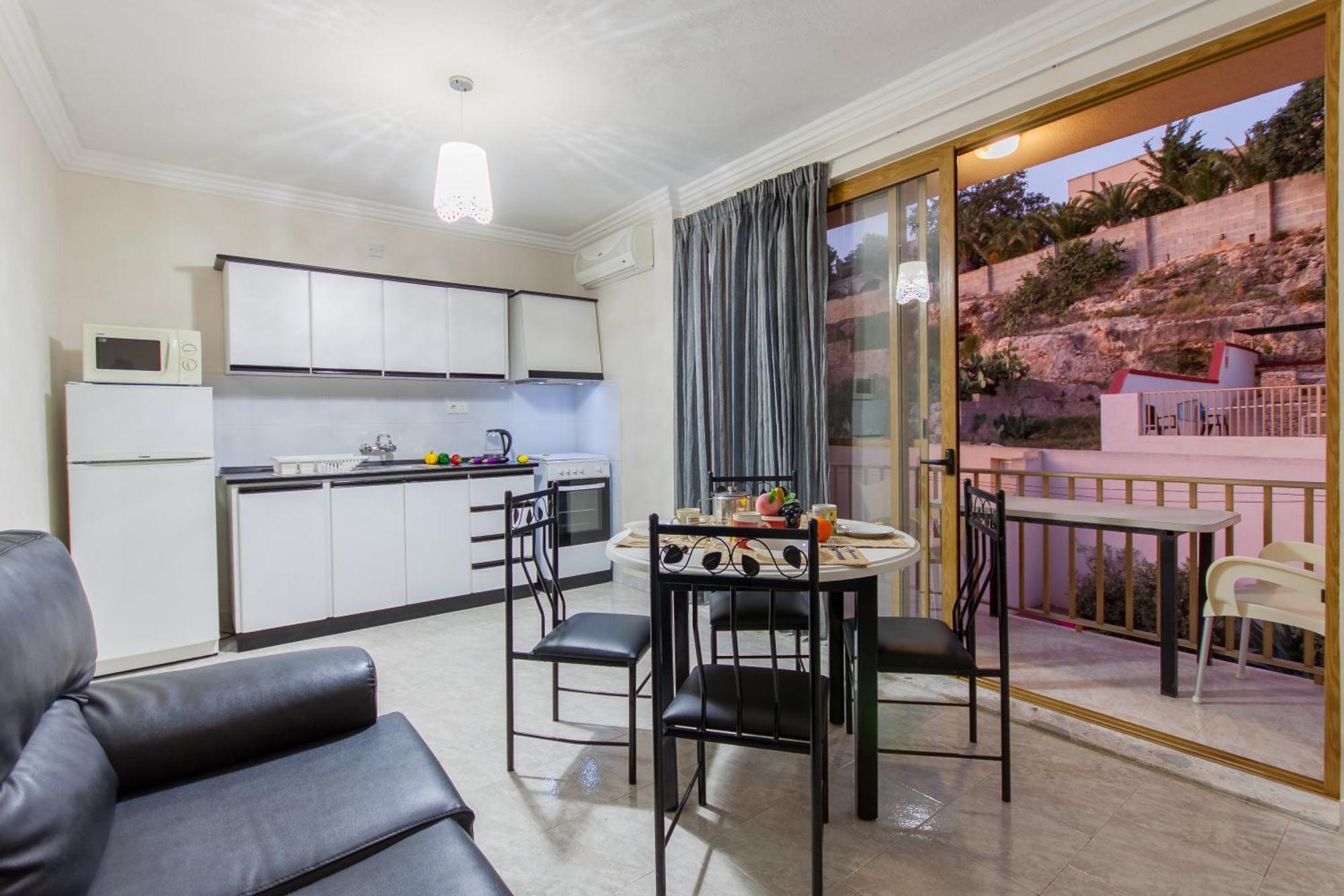 Pool & Sea Merill Apartments Mellieħa Εξωτερικό φωτογραφία