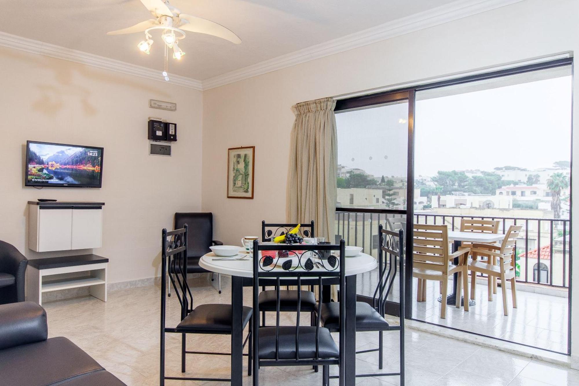 Pool & Sea Merill Apartments Mellieħa Εξωτερικό φωτογραφία